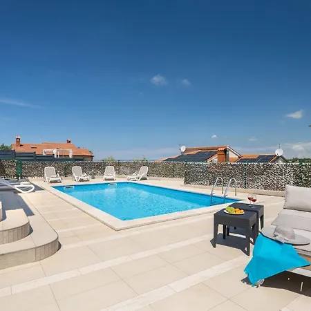 Hébergement de vacances Mla I - Three Bedroom With Pool