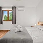Mla I - Three Bedroom With Pool ポレッチ
