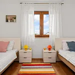 Будинок відпочинку Mla I - Three Bedroom With Pool Пореч