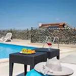 Mla I - Three Bedroom With Pool 別荘 *