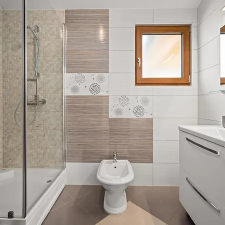 Mla I - Three Bedroom With Pool Casa vacanze Porec