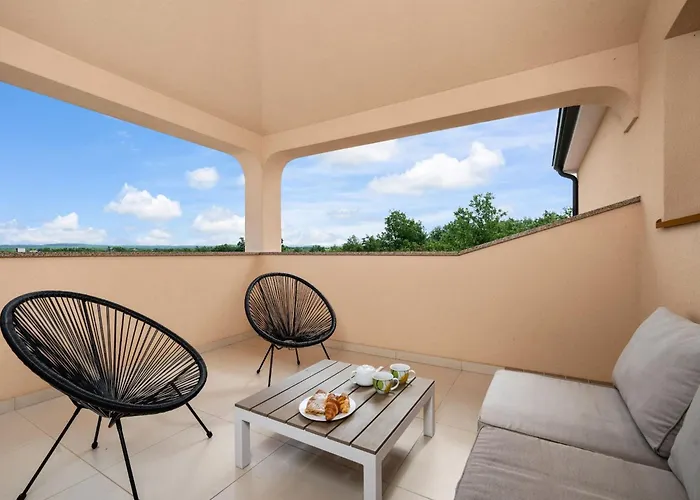 Mla I - Three Bedroom With Pool Casa vacanze Porec