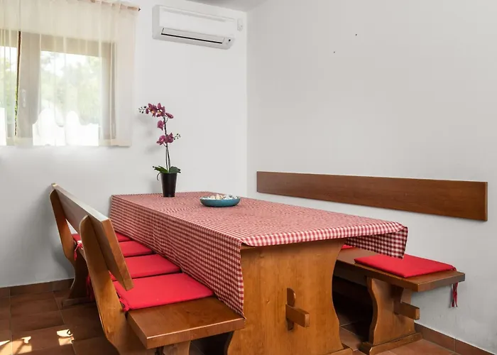 Mla I - Three Bedroom With Pool Nyaraló *