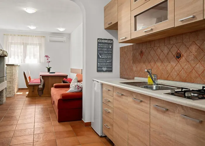 Mla I - Three Bedroom With Pool Porec