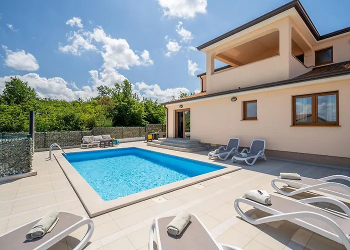 Mla I - Three Bedroom With Pool Nyaraló